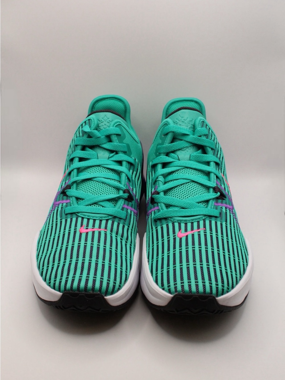 LeBron Witness VI Emerald Berry Basketball Shoes ;Men’s Size 10.5;New